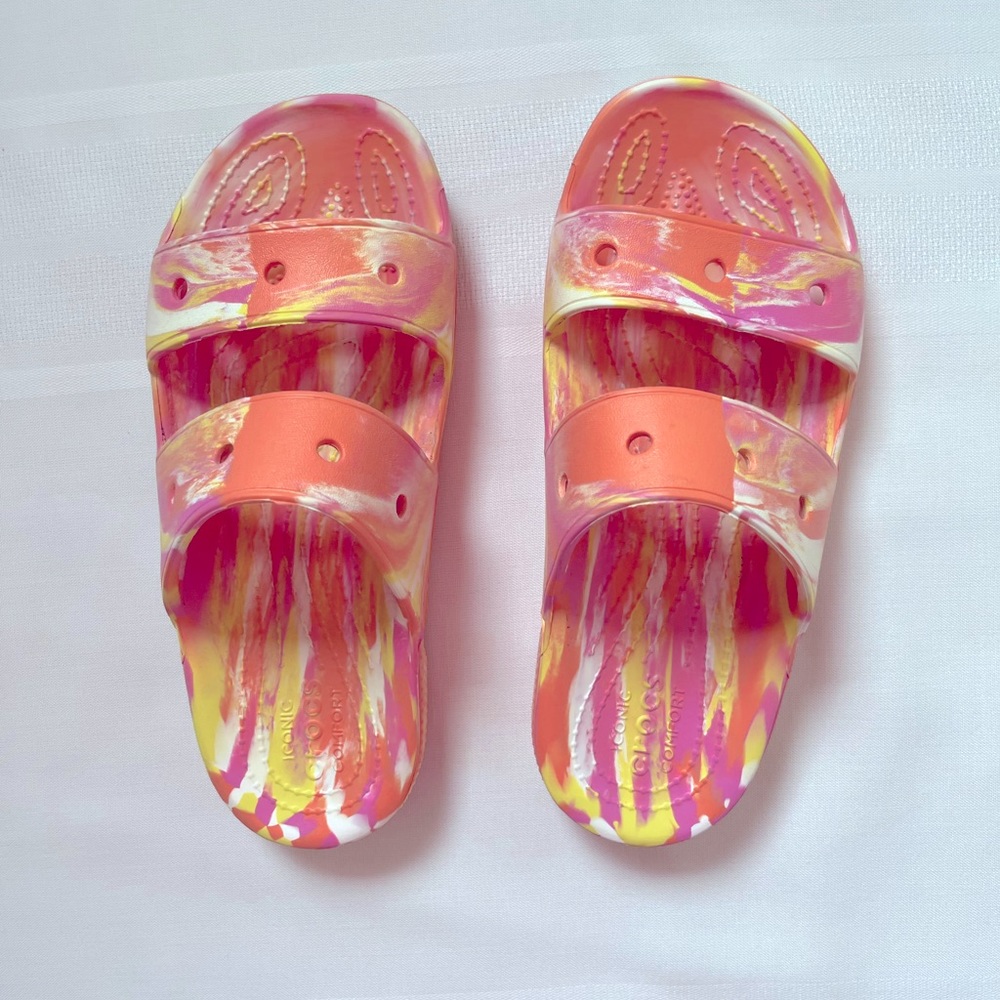 Croc slides